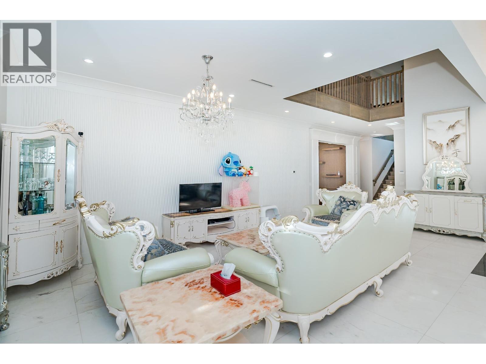 6011 Takla Place, Richmond, British Columbia  V7C 4A1 - Photo 6 - R3113019