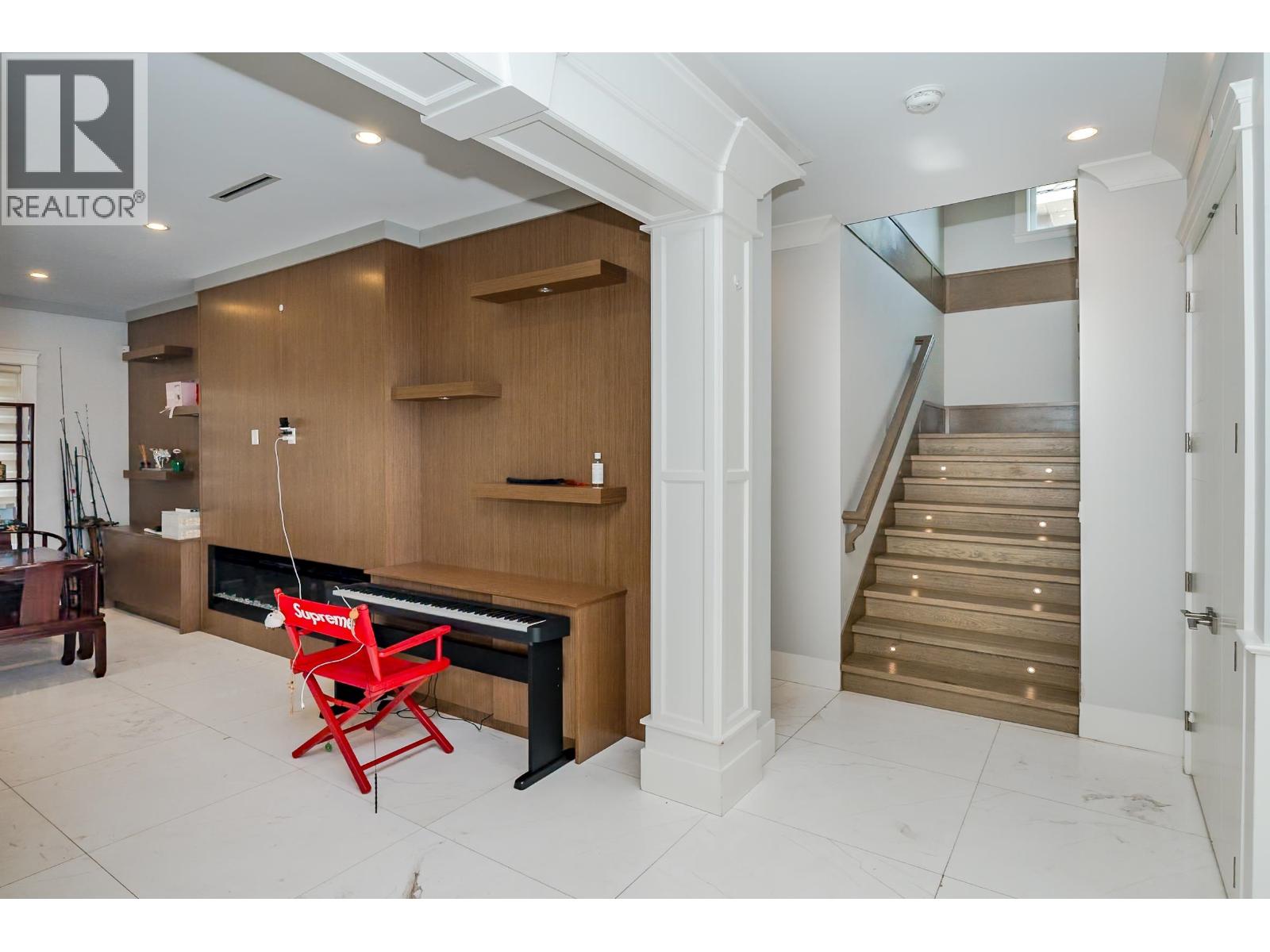 6011 Takla Place, Richmond, British Columbia  V7C 4A1 - Photo 18 - R3113019