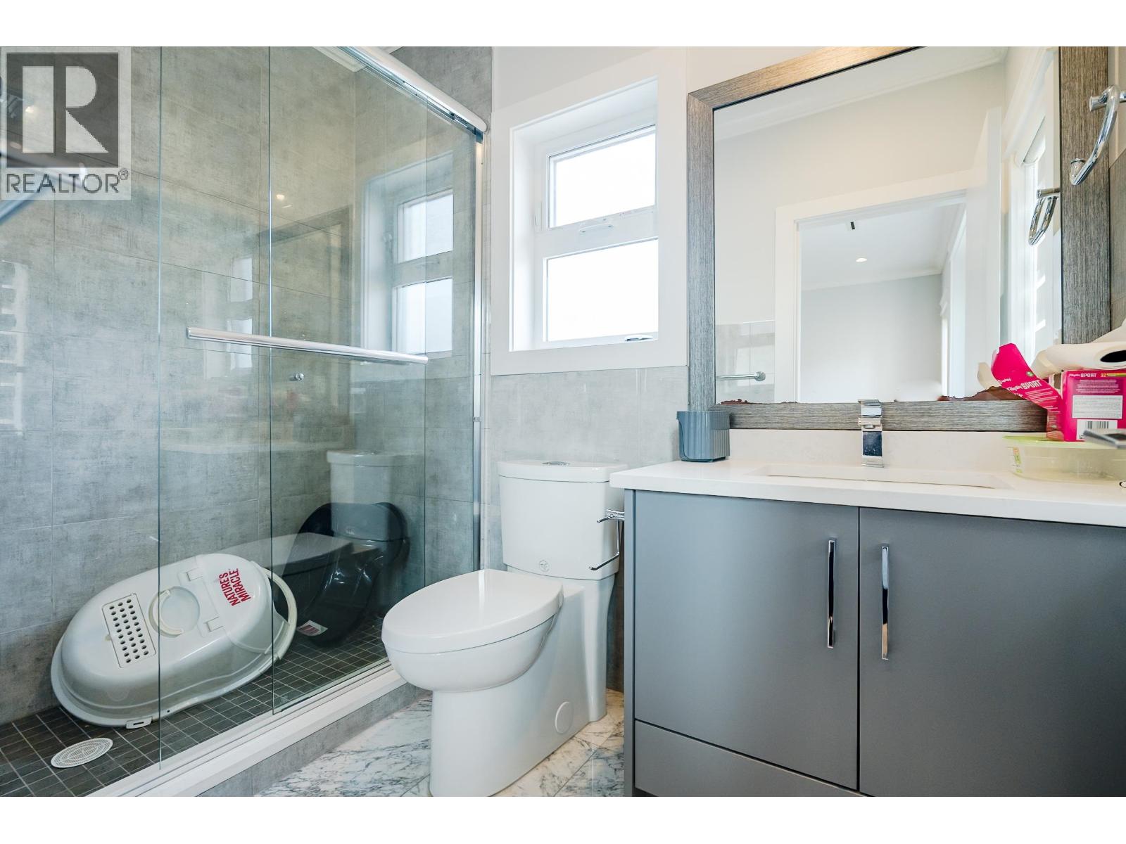 6011 Takla Place, Richmond, British Columbia  V7C 4A1 - Photo 29 - R3113019