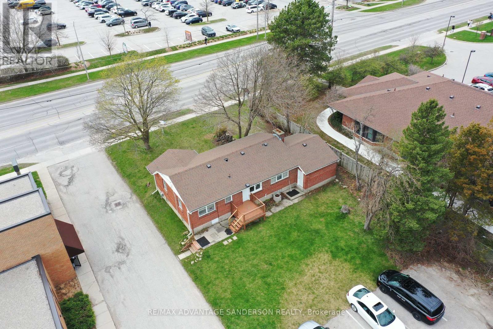 1292 Highbury Avenue N, London East, Ontario  N5Y 1B4 - Photo 4 - X13036574