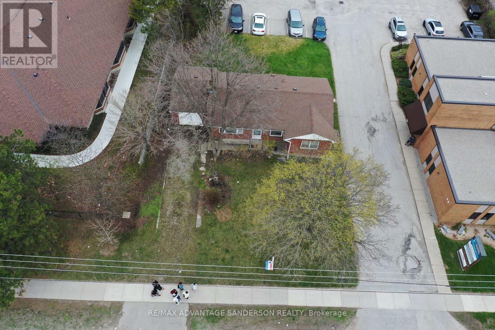 1292 Highbury Avenue N, London East, Ontario  N5Y 1B4 - Photo 6 - X13036574