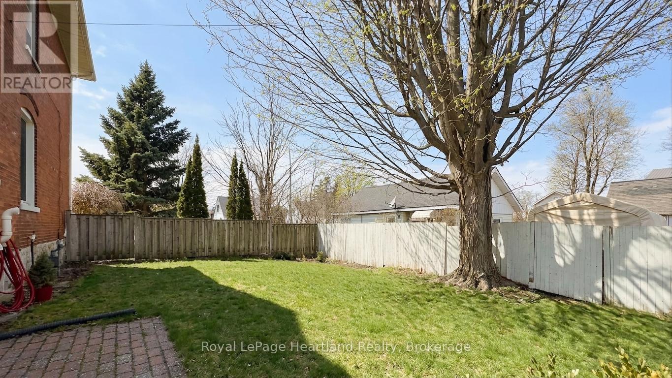 221 Bayfield Road, Goderich, Ontario  N7A 3G4 - Photo 40 - X13036494