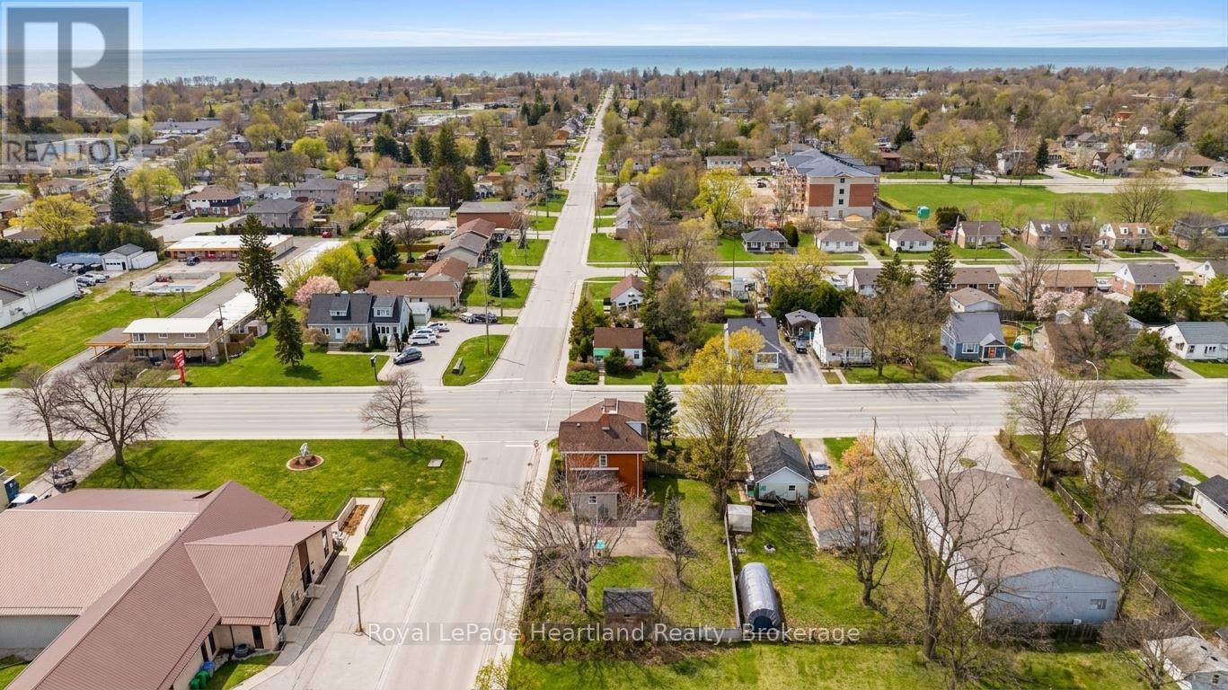 221 Bayfield Road, Goderich, Ontario  N7A 3G4 - Photo 49 - X13036494