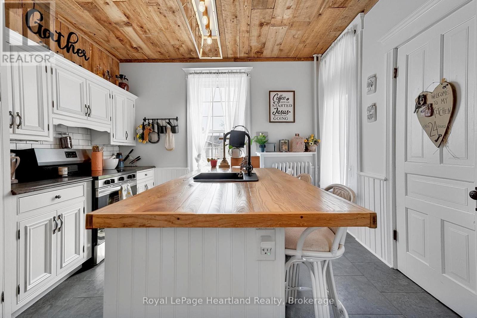 221 Bayfield Road, Goderich, Ontario  N7A 3G4 - Photo 6 - X13036494