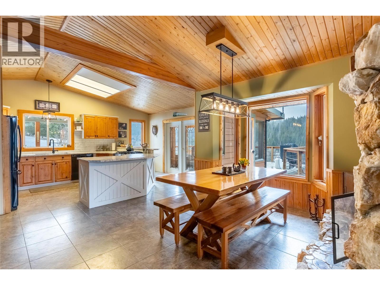 2865 Hale-Vinnie Road, Kamloops, British Columbia  V0E 3E0 - Photo 12 - 10377704