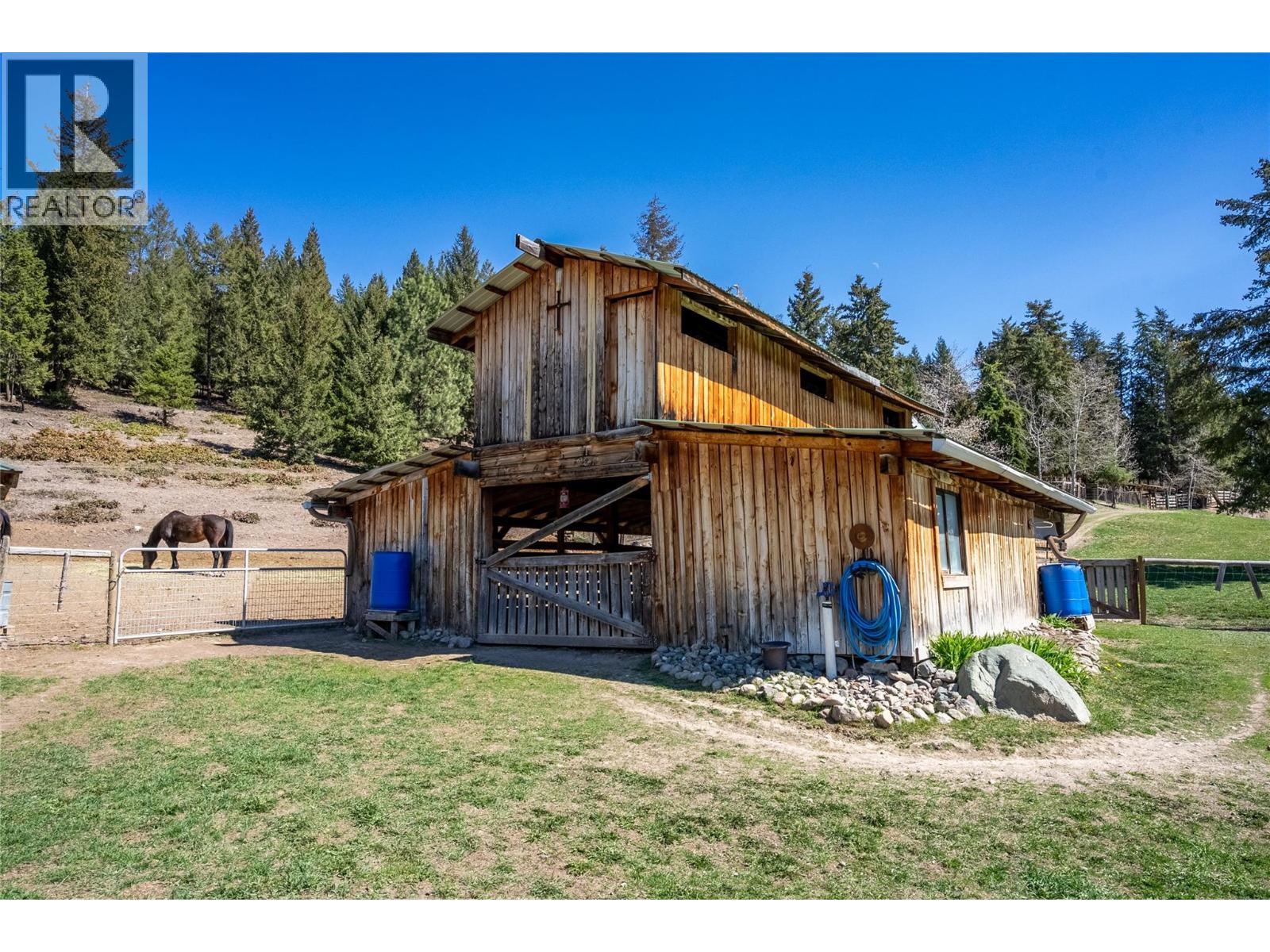 2865 Hale-Vinnie Road, Kamloops, British Columbia  V0E 3E0 - Photo 2 - 10377704