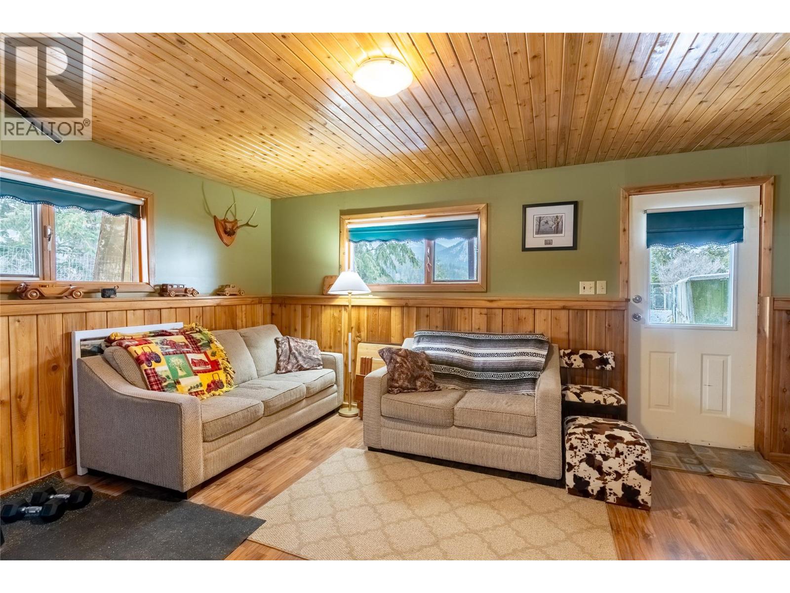 2865 Hale-Vinnie Road, Kamloops, British Columbia  V0E 3E0 - Photo 24 - 10377704