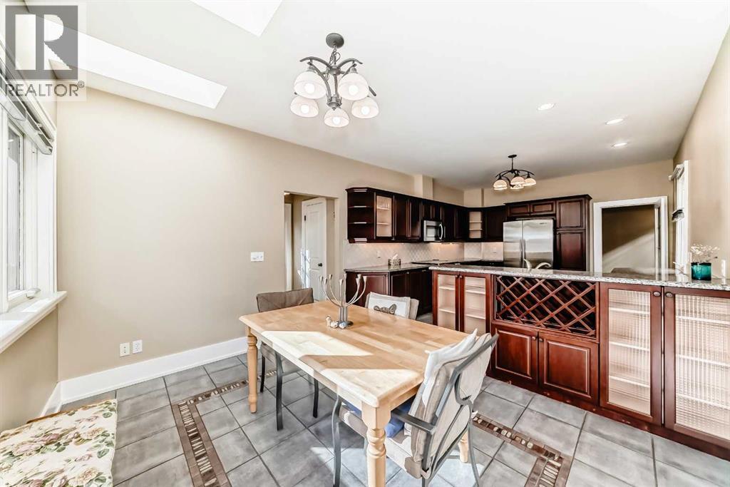 452 13 Street NW, Calgary, Alberta  T2N 1Z2 - Photo 9 - A2294833