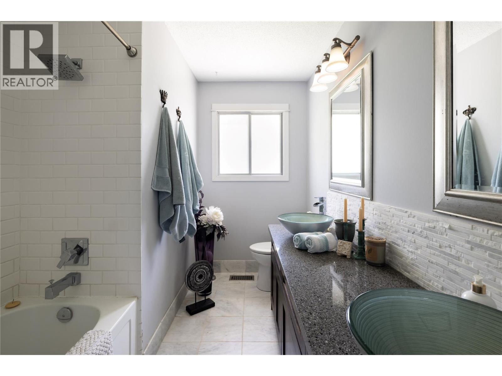 3928 15 Crescent, Vernon, British Columbia  V1T 7H4 - Photo 31 - 10384552