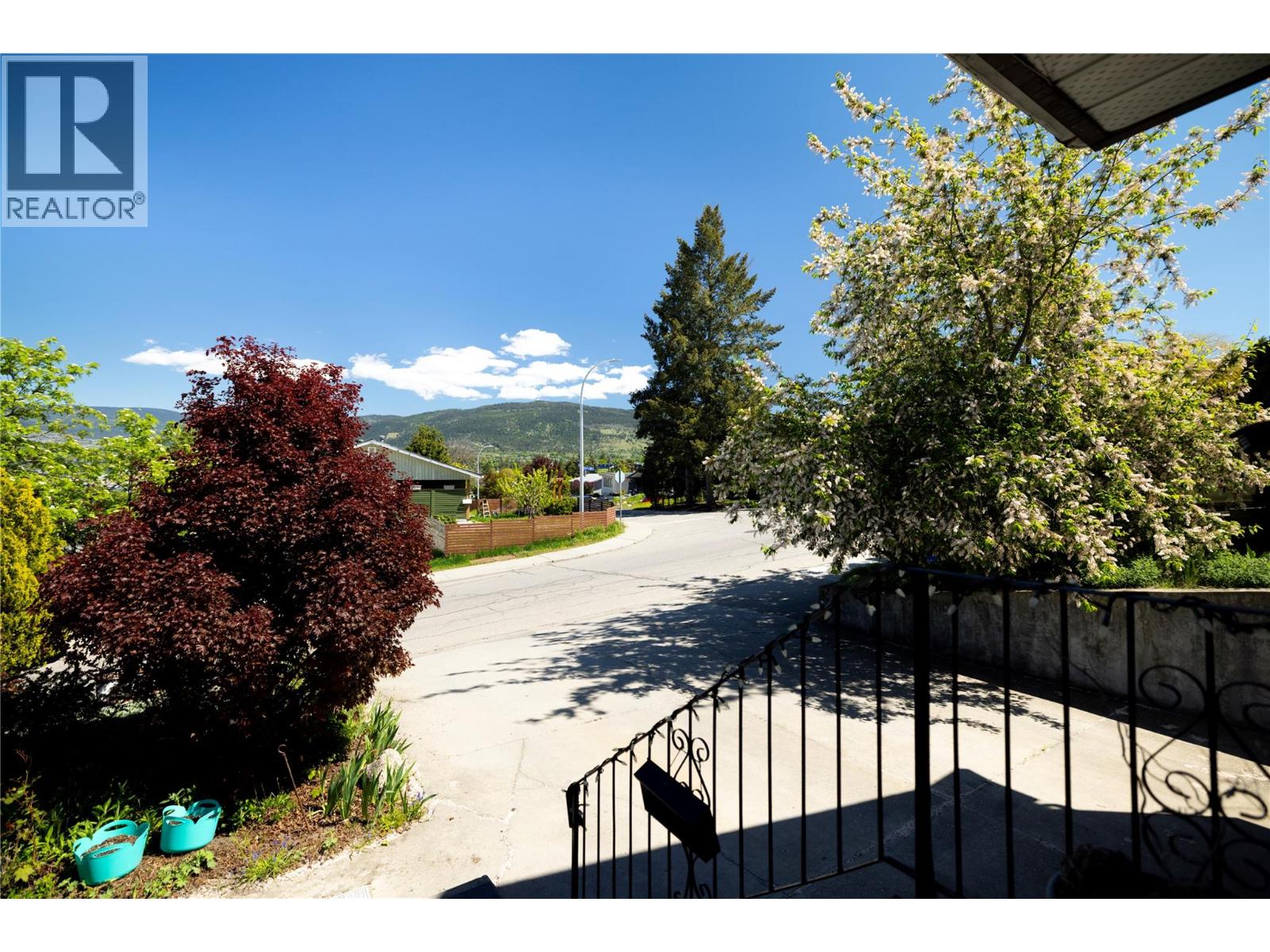 3928 15 Crescent, Vernon, British Columbia  V1T 7H4 - Photo 15 - 10384552