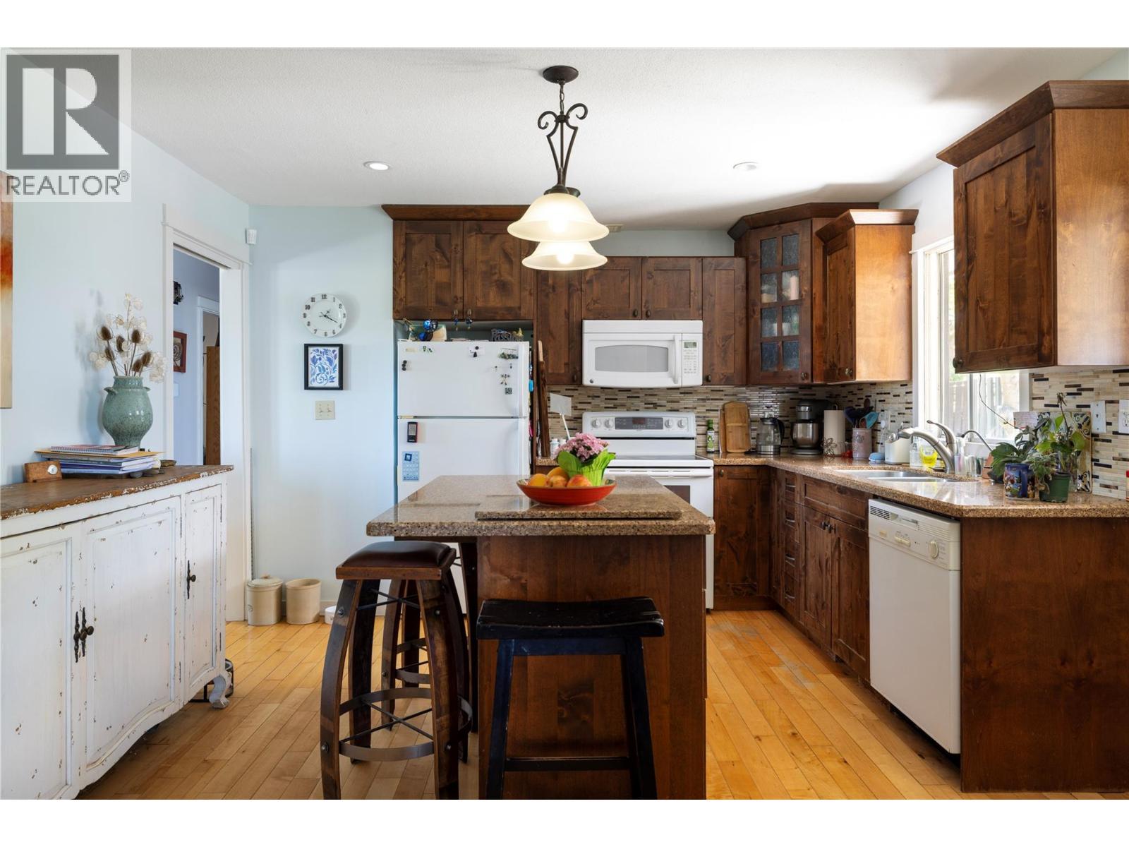 3928 15 Crescent, Vernon, British Columbia  V1T 7H4 - Photo 25 - 10384552