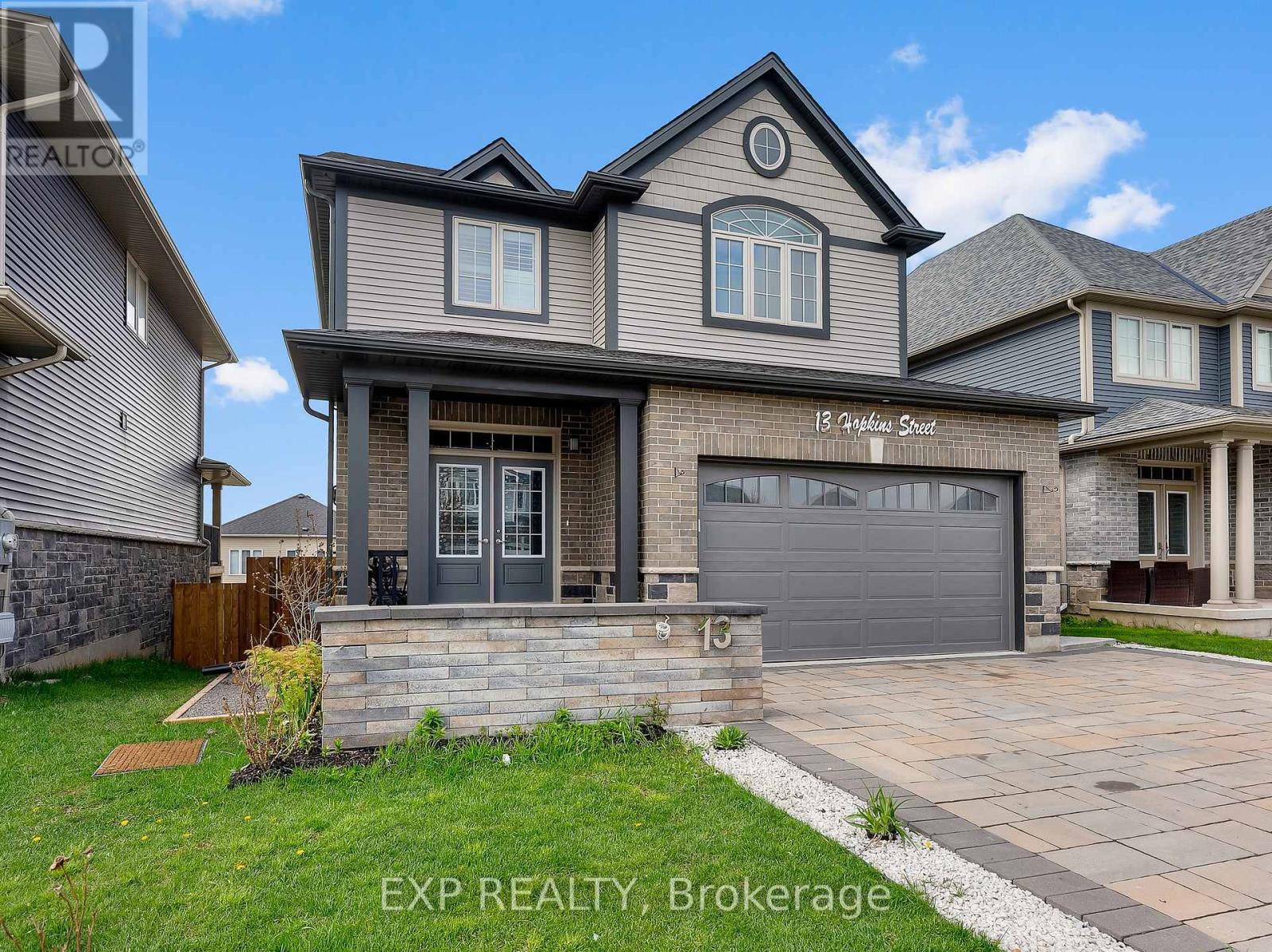 Lower - 13 Hopkins Street, Thorold, Ontario  L2V 0E9 - Photo 1 - X13036606