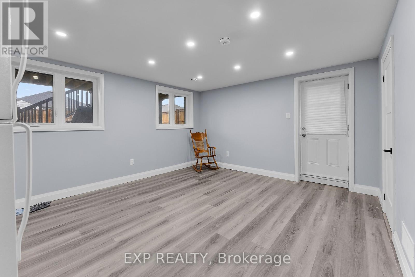 Lower - 13 Hopkins Street, Thorold, Ontario  L2V 0E9 - Photo 5 - X13036606