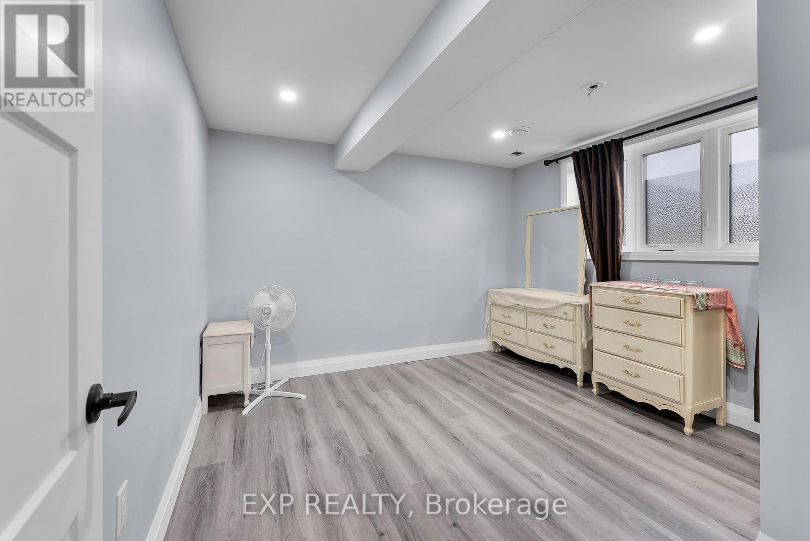 Lower - 13 Hopkins Street, Thorold, Ontario  L2V 0E9 - Photo 8 - X13036606