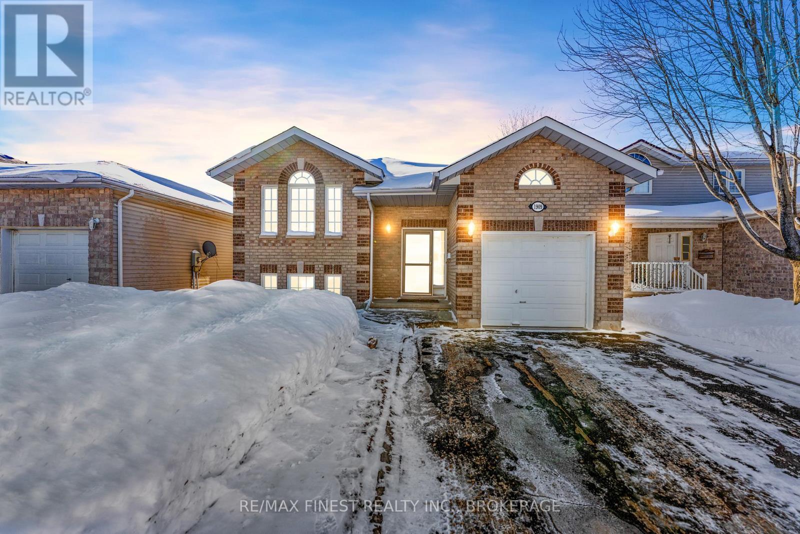 1909 SPINDLEWOOD STREET, Kingston, Ontario