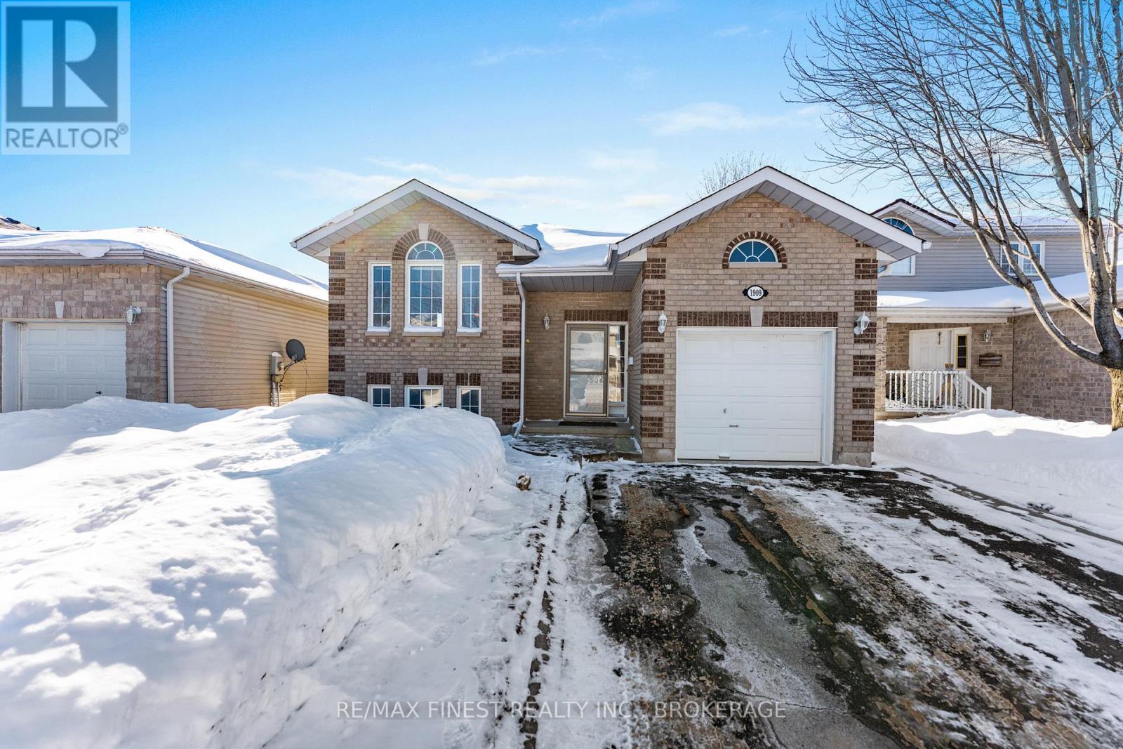 1909 Spindlewood Street, Kingston, Ontario  K7P 3G5 - Photo 2 - X13036536