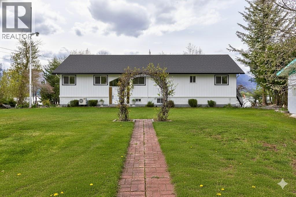 3726 Zinck Road, Scotch Creek, British Columbia  V0E 1M5 - Photo 13 - 10311297