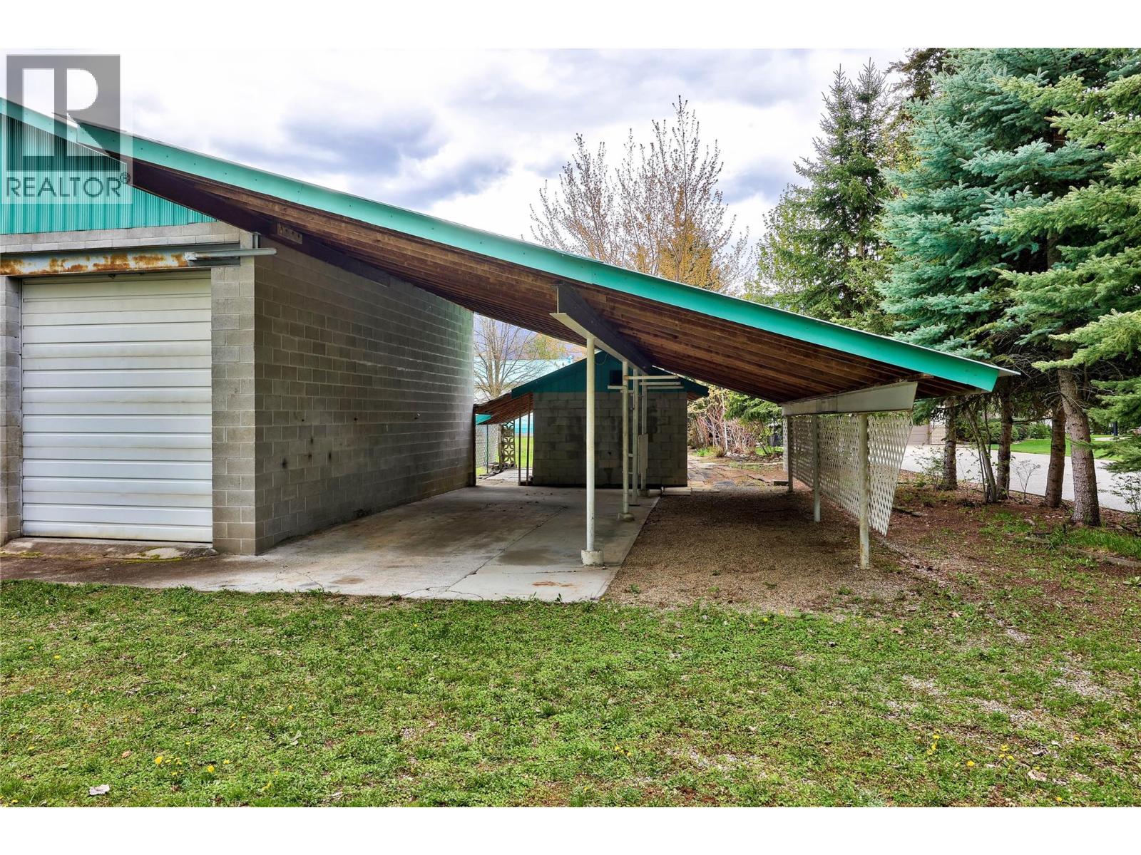 3726 Zinck Road, Scotch Creek, British Columbia  V0E 1M5 - Photo 62 - 10311297