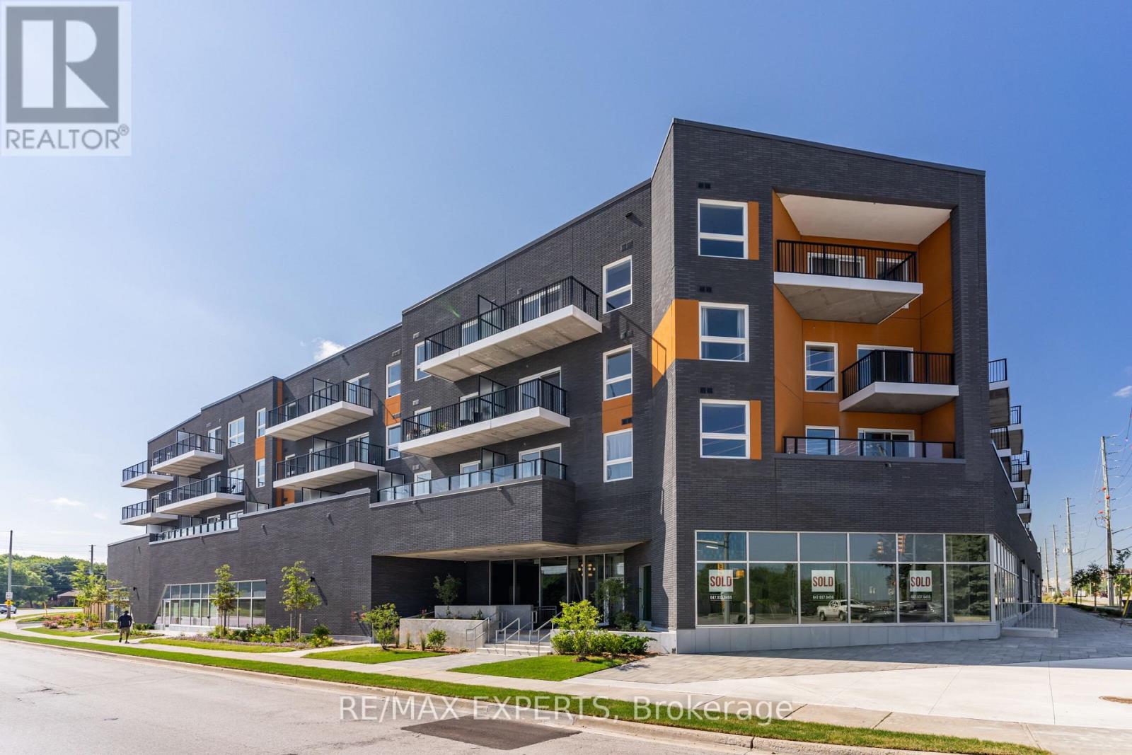 424 - 430 ESSA ROAD, Barrie, Ontario