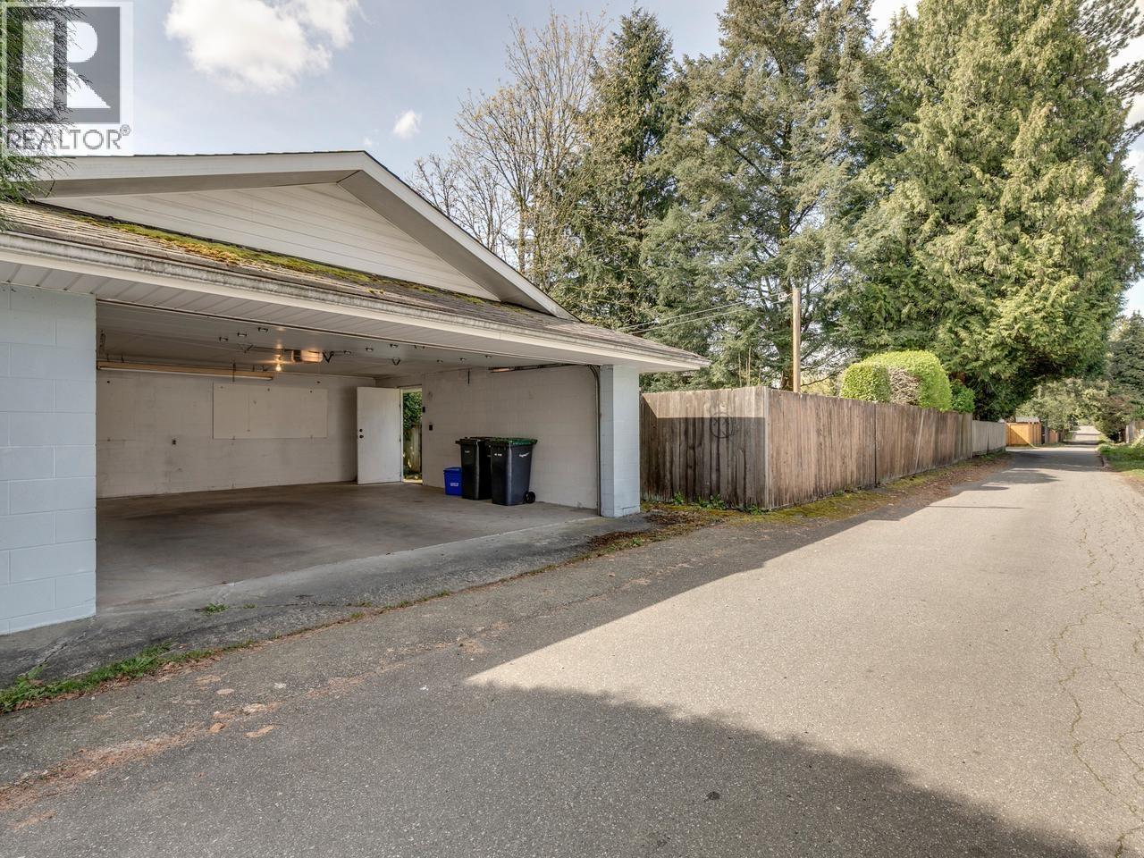 1615 Cornell Avenue, Coquitlam, British Columbia  V3J 3A2 - Photo 9 - R3112961