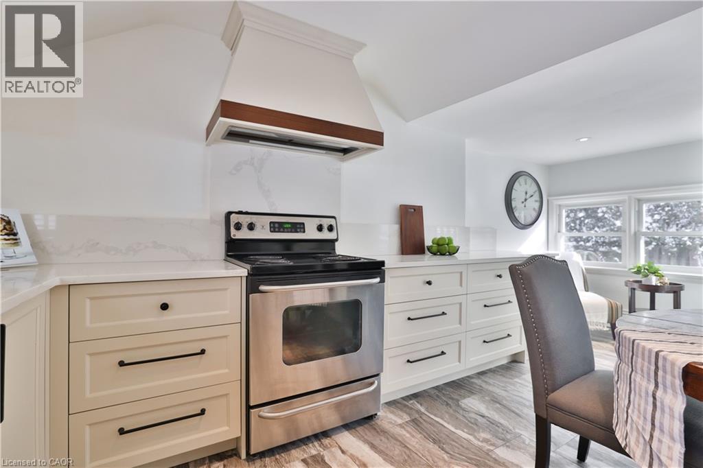 455 Nelson Avenue, Burlington, Ontario  L7S 1N3 - Photo 7 - 40808081