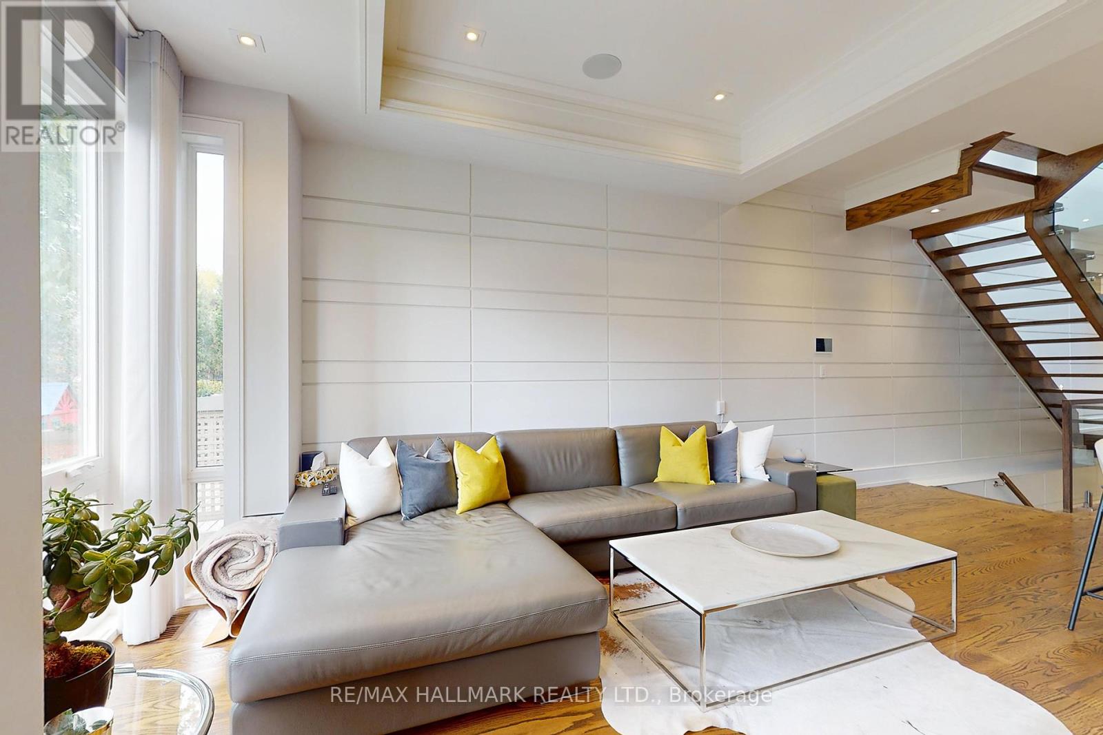 159 Roe Avenue, Toronto, Ontario  M5M 2J1 - Photo 17 - C13036484