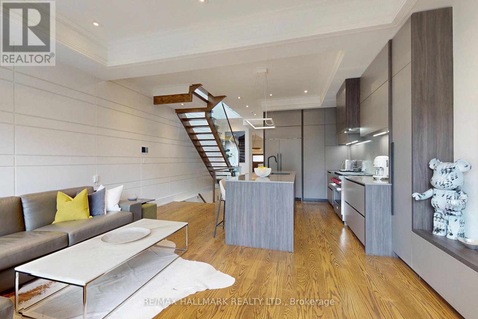 159 Roe Avenue, Toronto, Ontario  M5M 2J1 - Photo 18 - C13036484