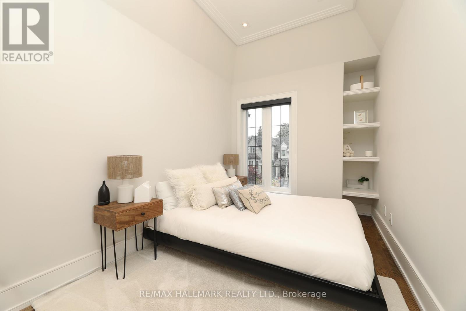 159 Roe Avenue, Toronto, Ontario  M5M 2J1 - Photo 32 - C13036484