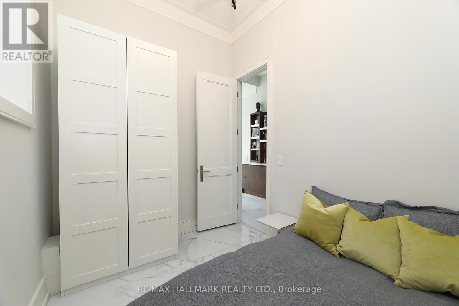 159 Roe Avenue, Toronto, Ontario  M5M 2J1 - Photo 37 - C13036484