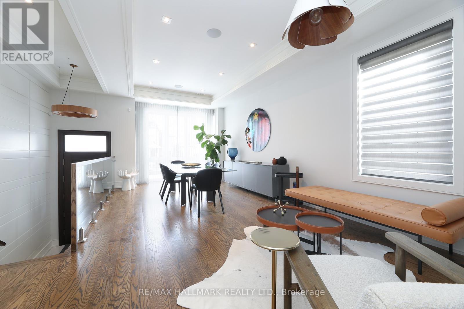 159 Roe Avenue, Toronto, Ontario  M5M 2J1 - Photo 6 - C13036484