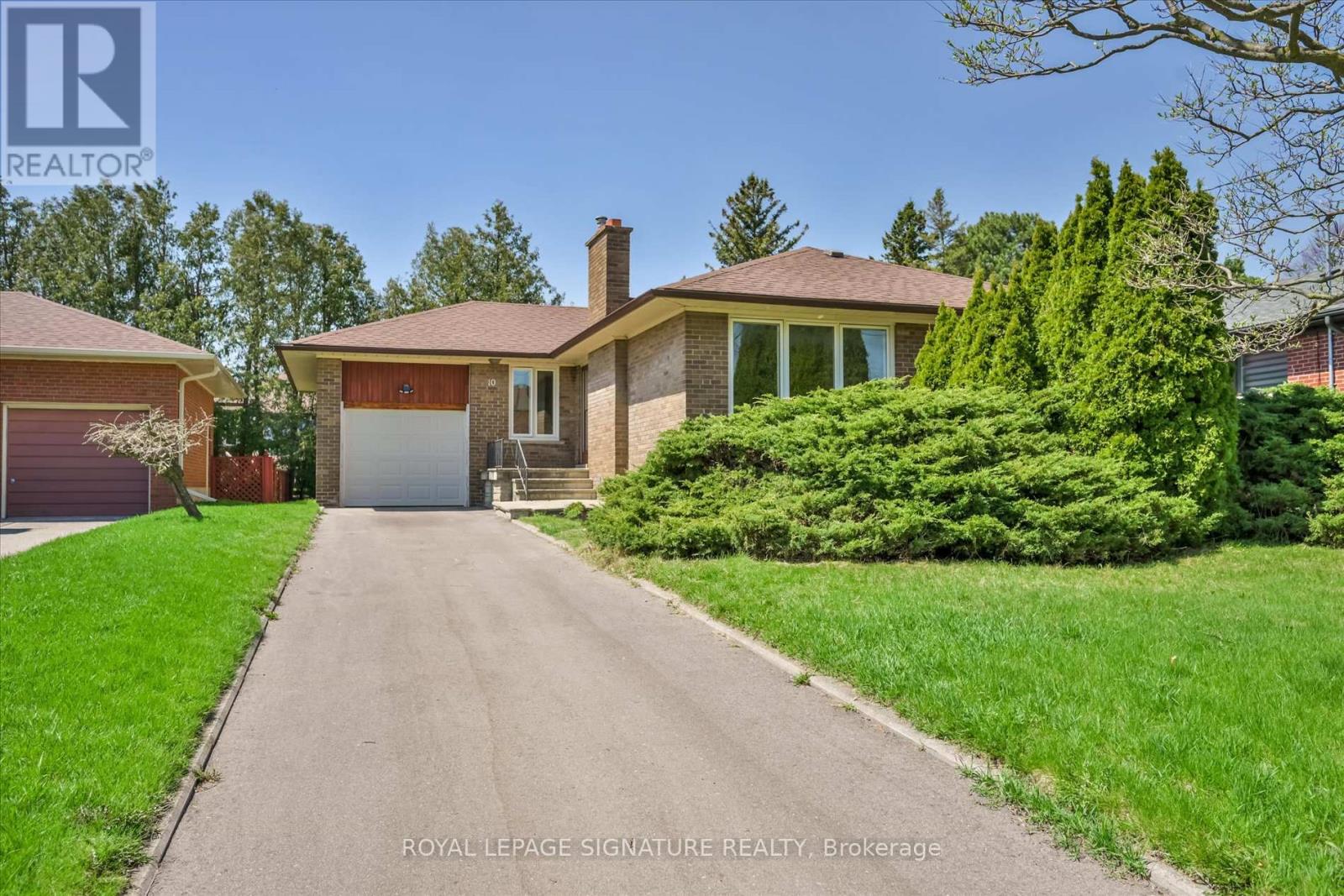 10 GRETNA AVENUE, Toronto, Ontario