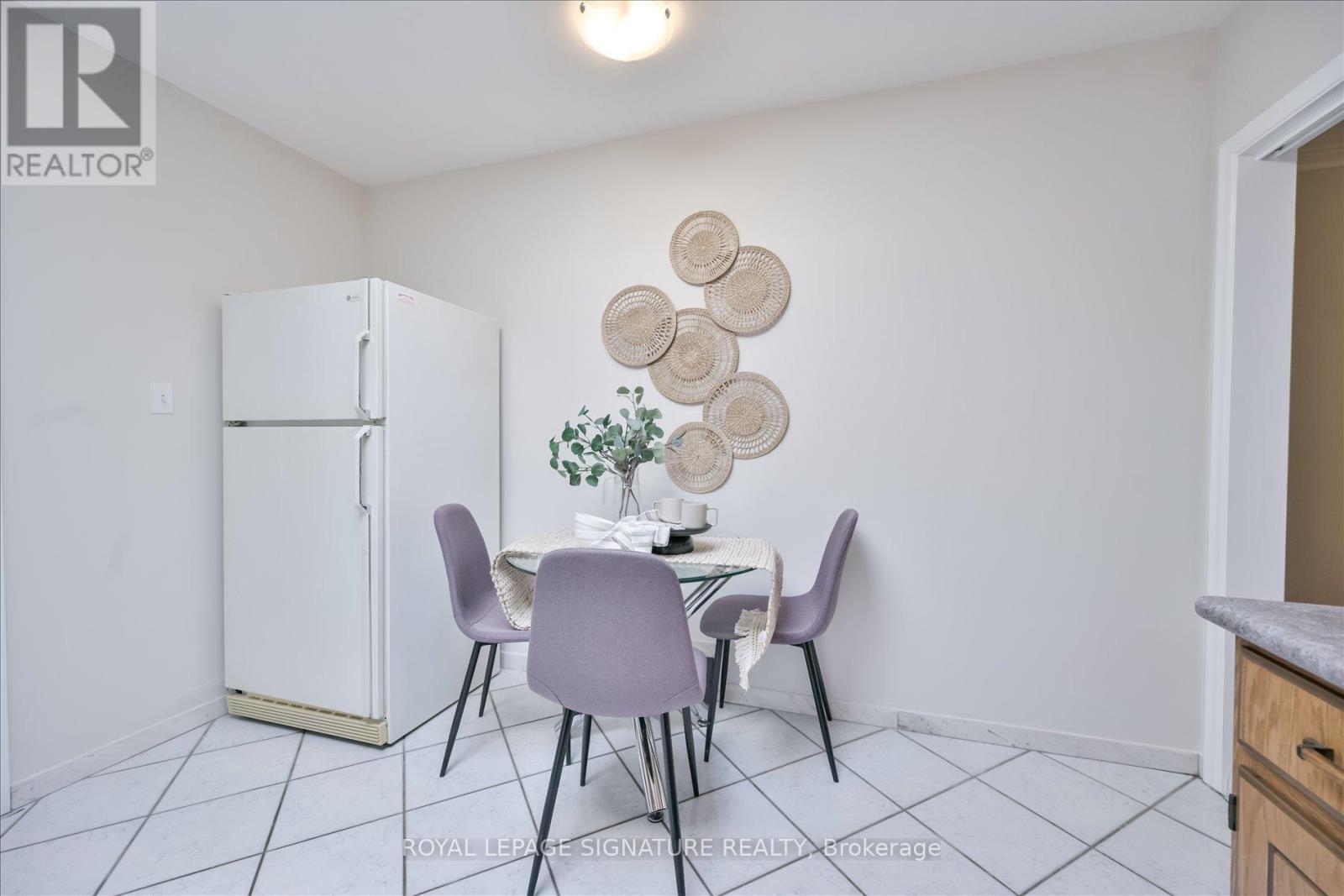 10 Gretna Avenue, Toronto, Ontario  M4A 2H4 - Photo 10 - C13036538