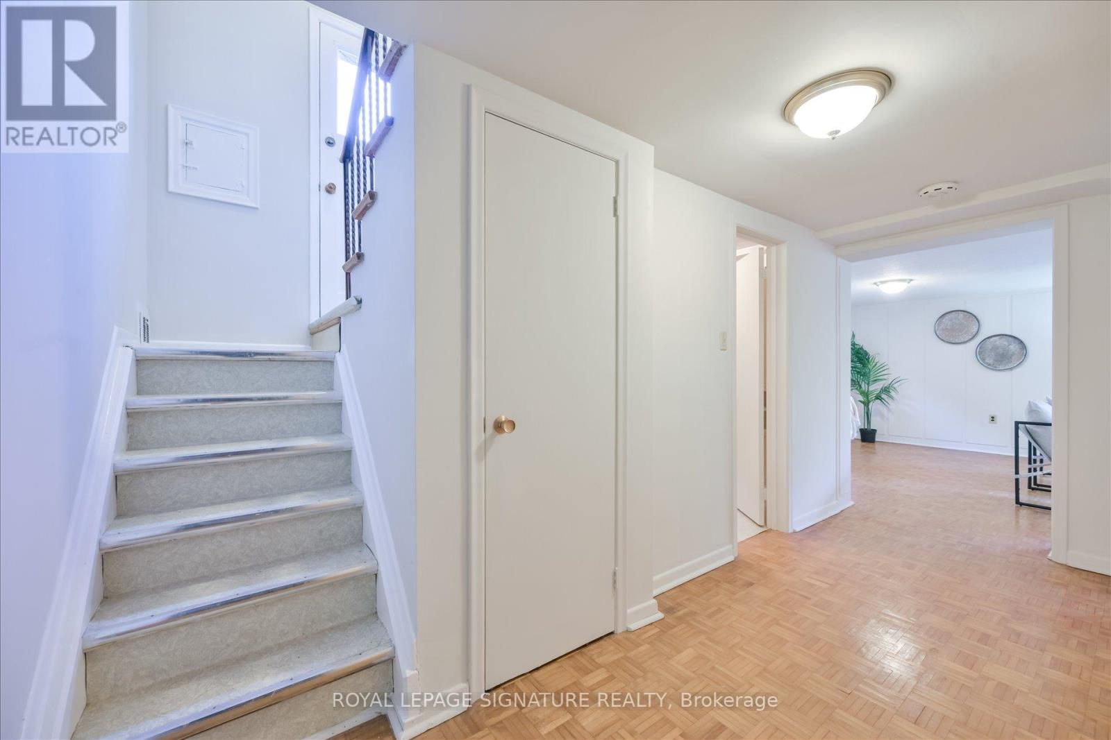 10 Gretna Avenue, Toronto, Ontario  M4A 2H4 - Photo 15 - C13036538