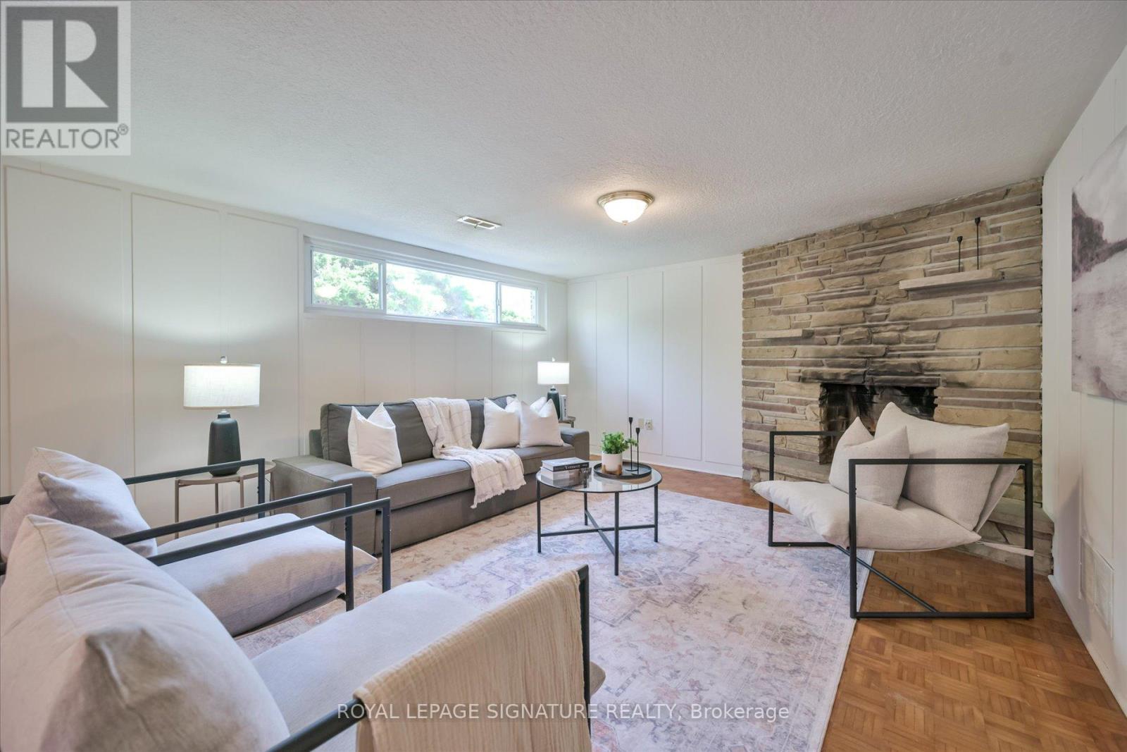 10 Gretna Avenue, Toronto, Ontario  M4A 2H4 - Photo 17 - C13036538