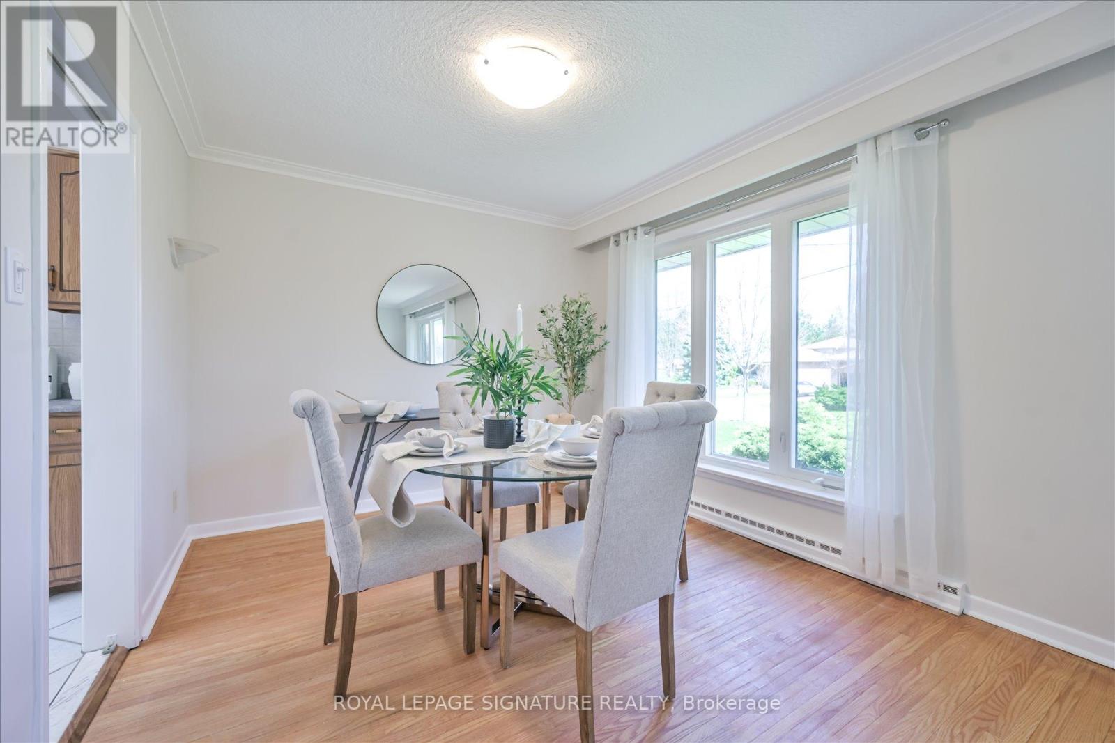 10 Gretna Avenue, Toronto, Ontario  M4A 2H4 - Photo 6 - C13036538