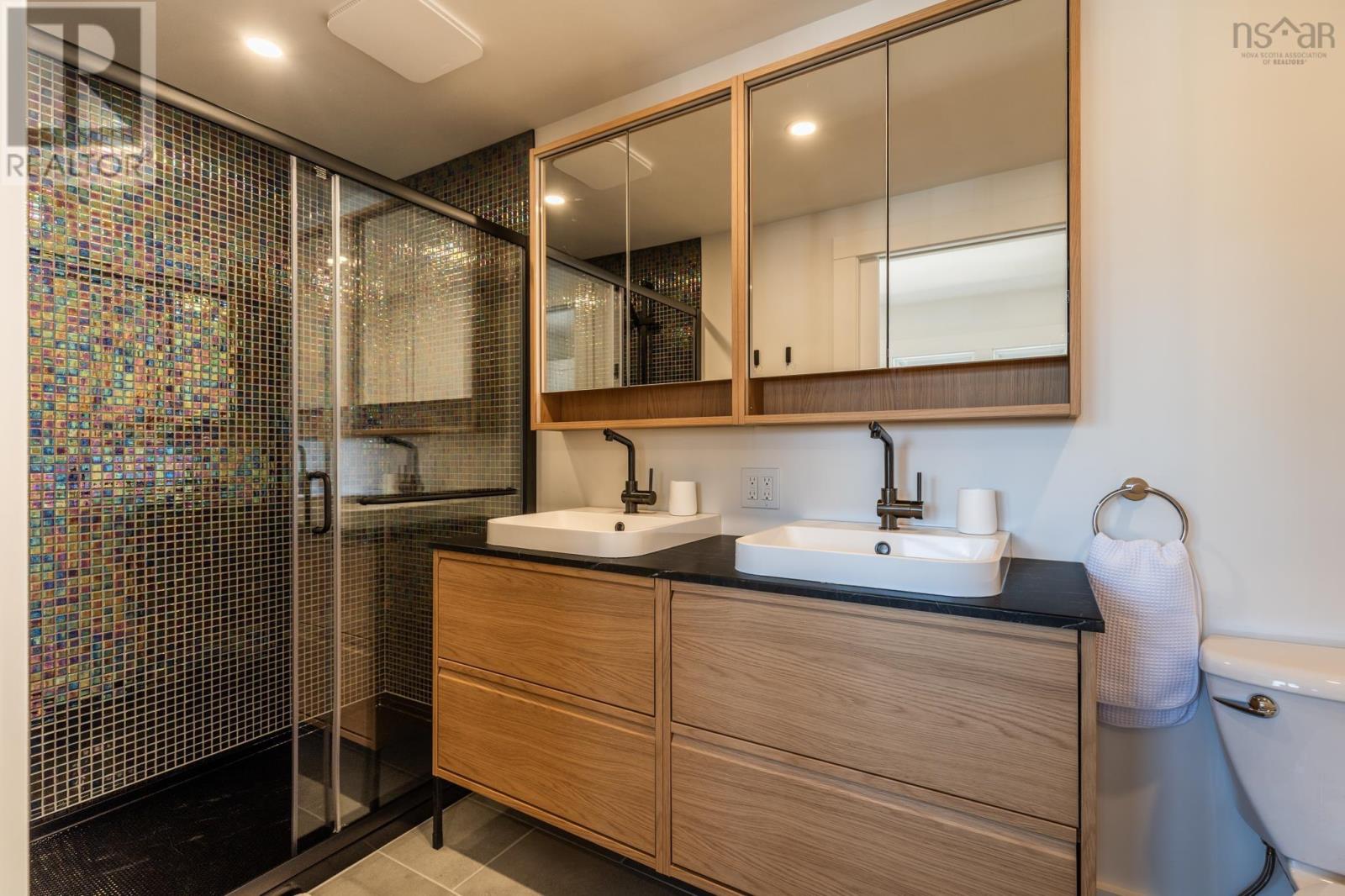 19 Cumberland Street, Yarmouth, Nova Scotia  B5A 5K4 - Photo 34 - 202608384