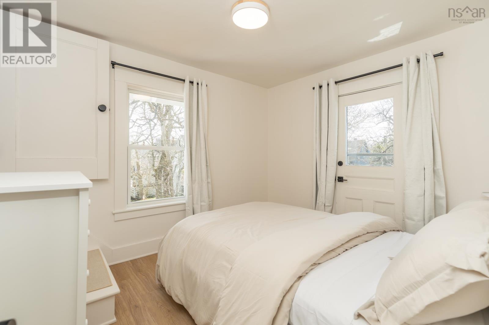 19 Cumberland Street, Yarmouth, Nova Scotia  B5A 5K4 - Photo 39 - 202608384