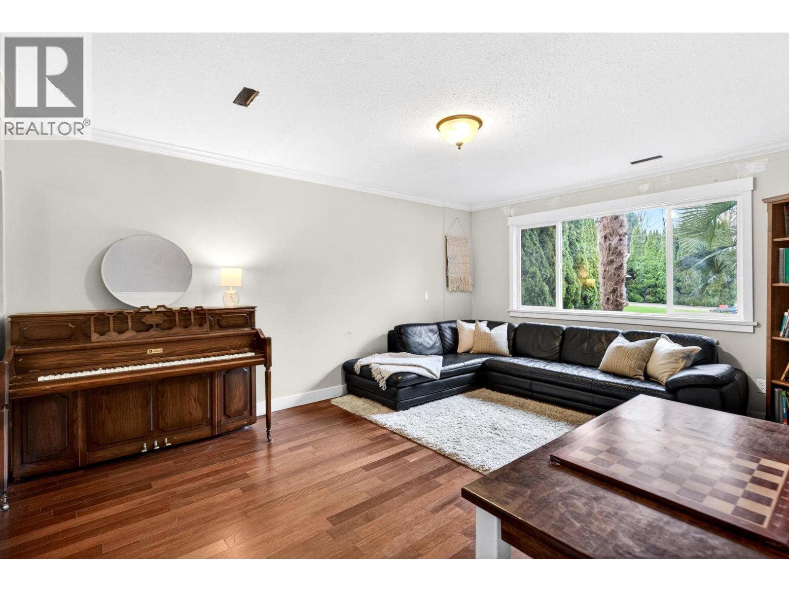 22707 Balabanian Circle, Maple Ridge, British Columbia  V2X 9N4 - Photo 25 - R3114997