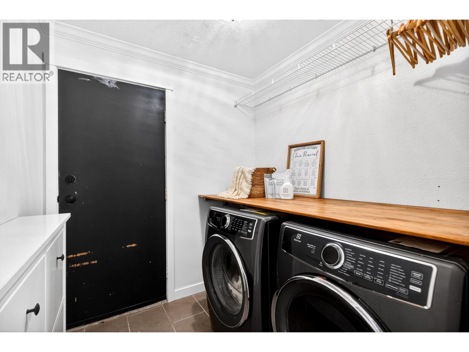 22707 Balabanian Circle, Maple Ridge, British Columbia  V2X 9N4 - Photo 33 - R3114997