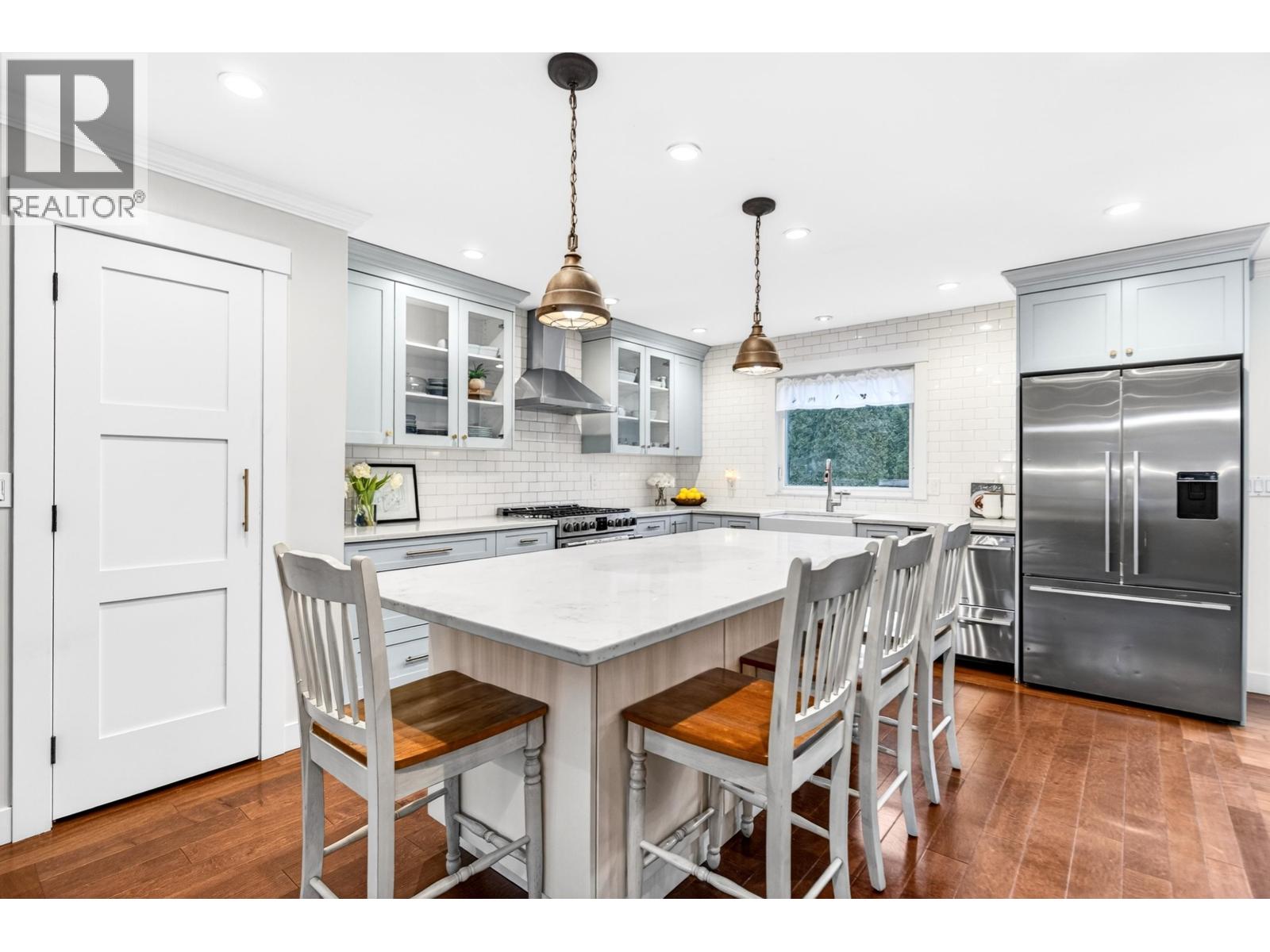 22707 Balabanian Circle, Maple Ridge, British Columbia  V2X 9N4 - Photo 8 - R3114997