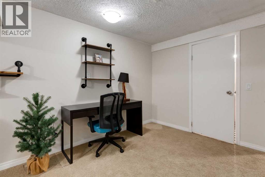4 Cedarbrook Way Sw, Calgary, Alberta  T2W 3Y3 - Photo 28 - A2301727