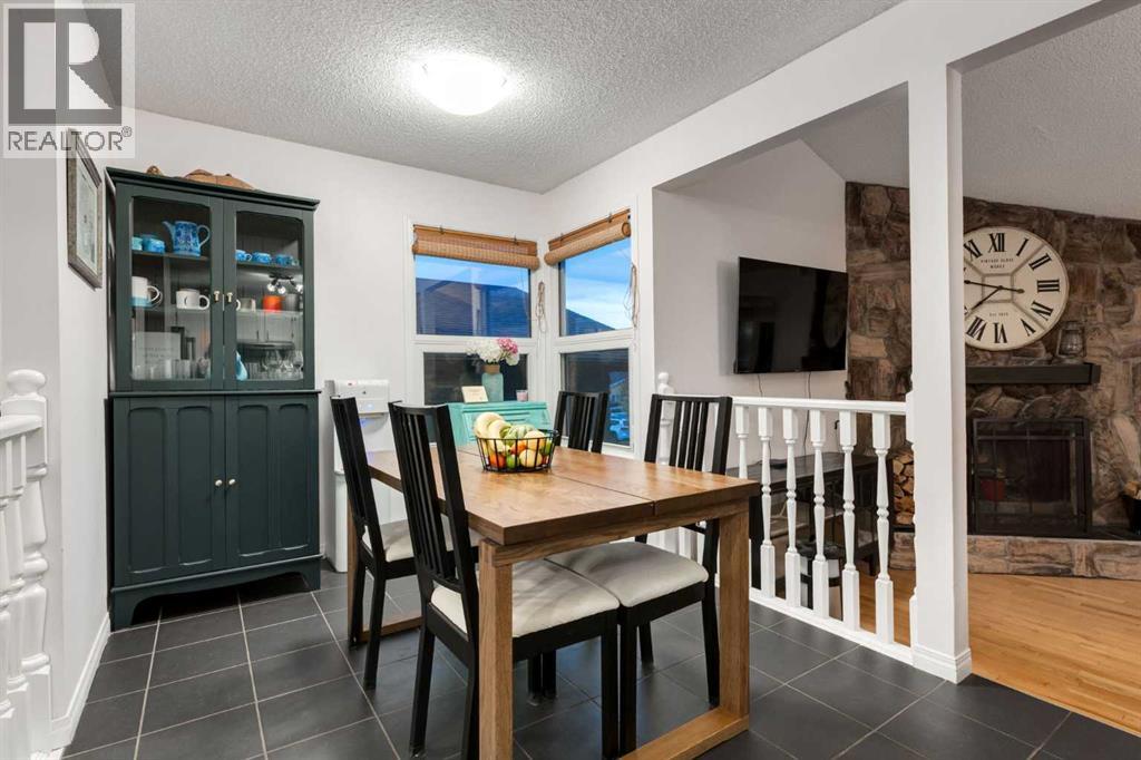 4 Cedarbrook Way Sw, Calgary, Alberta  T2W 3Y3 - Photo 7 - A2301727