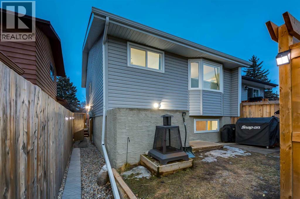 4 Cedarbrook Way Sw, Calgary, Alberta  T2W 3Y3 - Photo 35 - A2301727