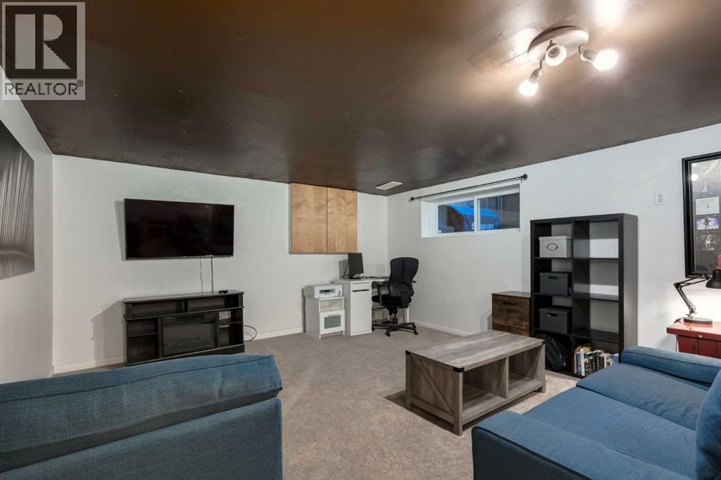 4 Cedarbrook Way Sw, Calgary, Alberta  T2W 3Y3 - Photo 32 - A2301727