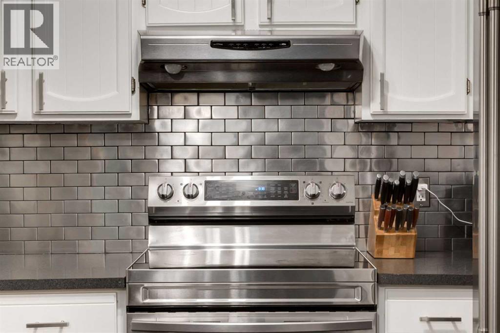 4 Cedarbrook Way Sw, Calgary, Alberta  T2W 3Y3 - Photo 10 - A2301727