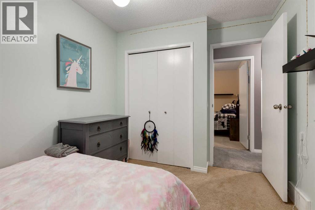 4 Cedarbrook Way Sw, Calgary, Alberta  T2W 3Y3 - Photo 18 - A2301727