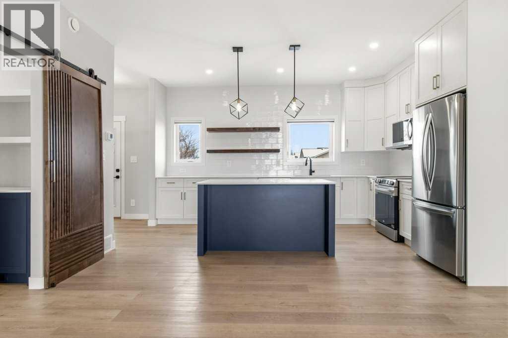 4307 48 Avenue, Sylvan Lake, Alberta  T4S 1N7 - Photo 3 - A2297723