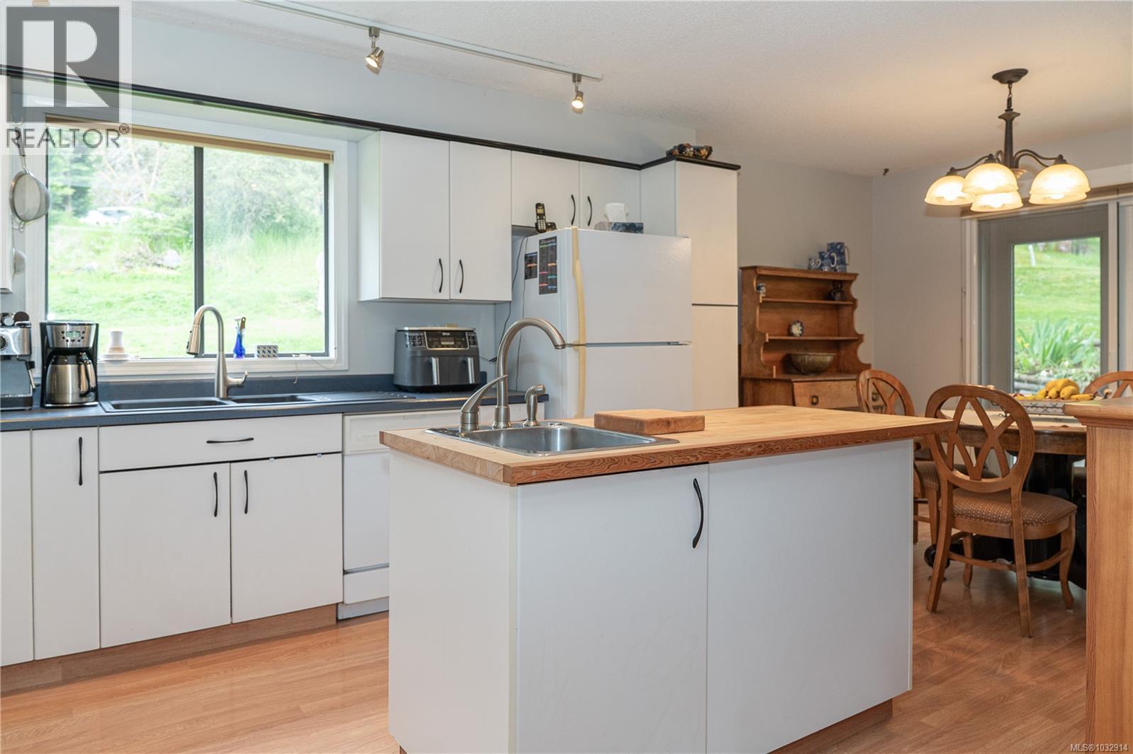 1067 Herd Rd, Duncan, British Columbia  V9L 9W9 - Photo 13 - 1032914