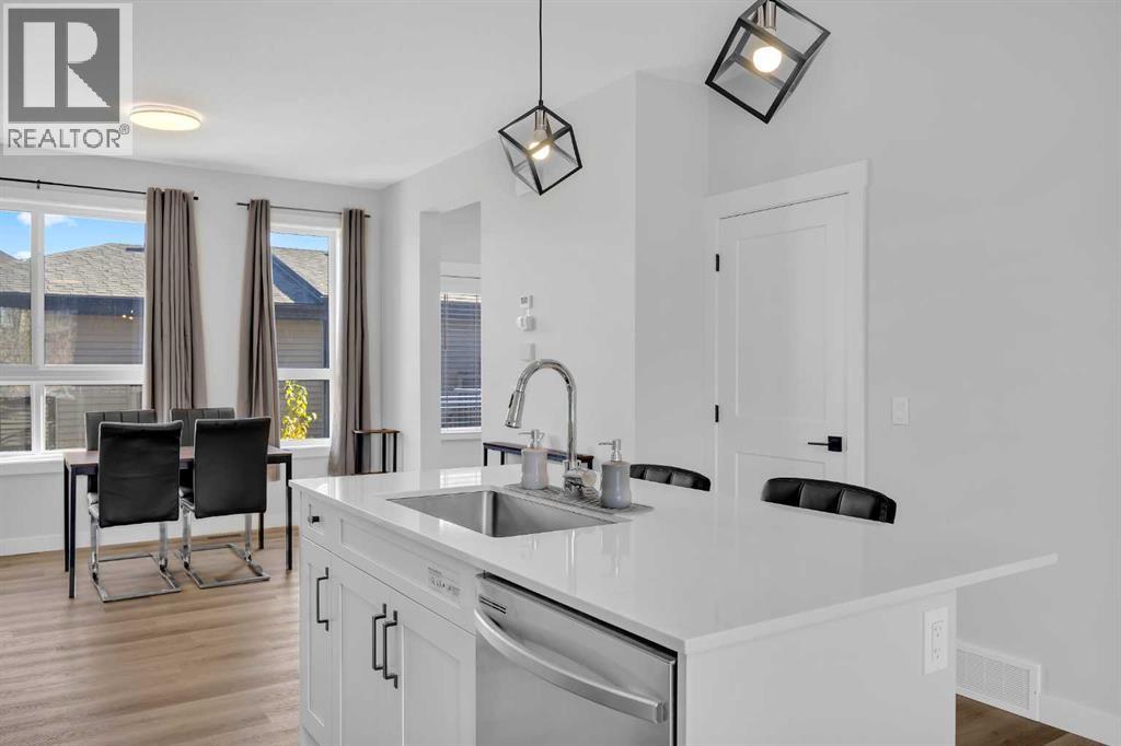 32 Silverton Glen Green Sw, Calgary, Alberta  T2X 5B8 - Photo 12 - A2304365