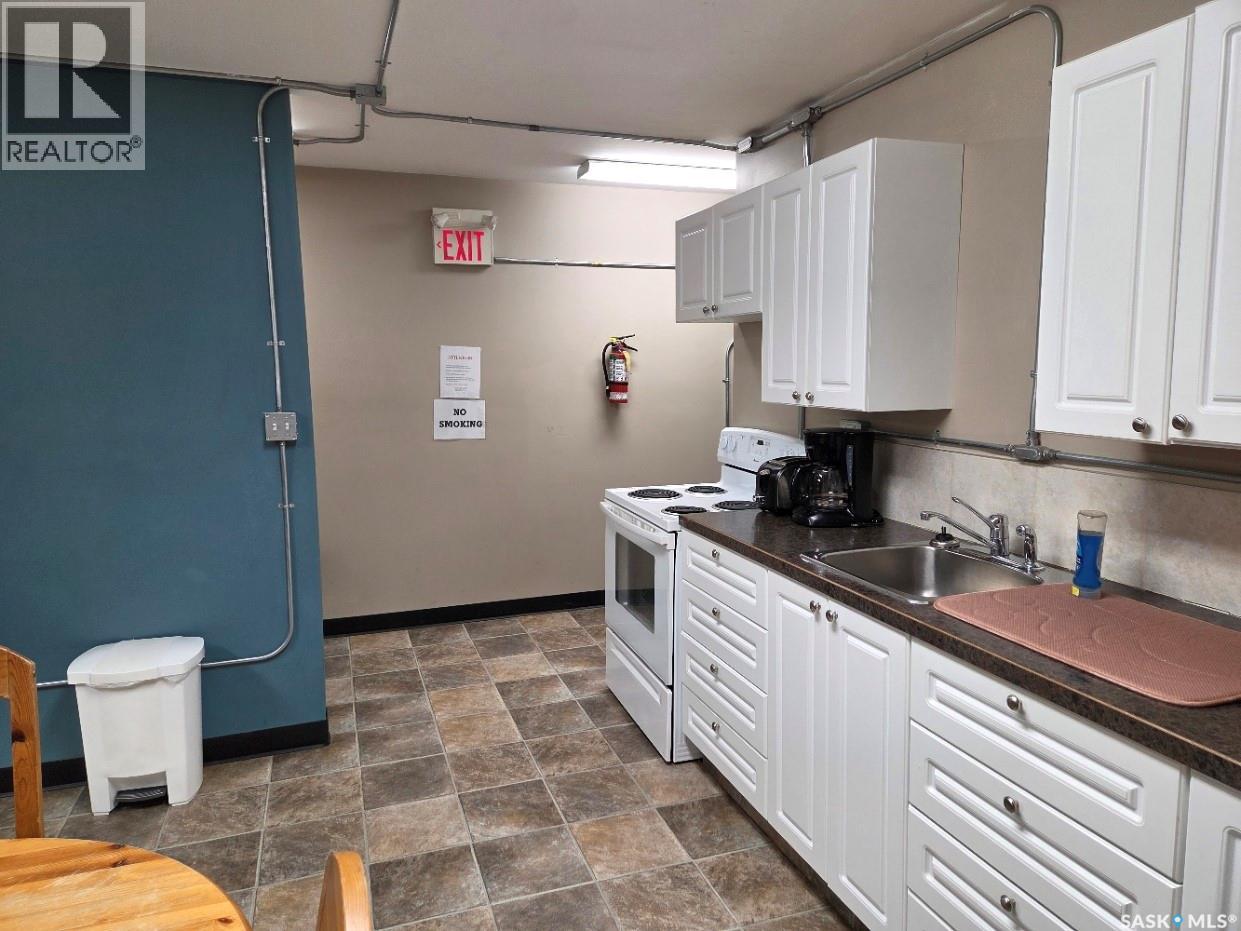 100 Railway Avenue, Middle Lake, Saskatchewan  S0K 2X0 - Photo 38 - SK033756